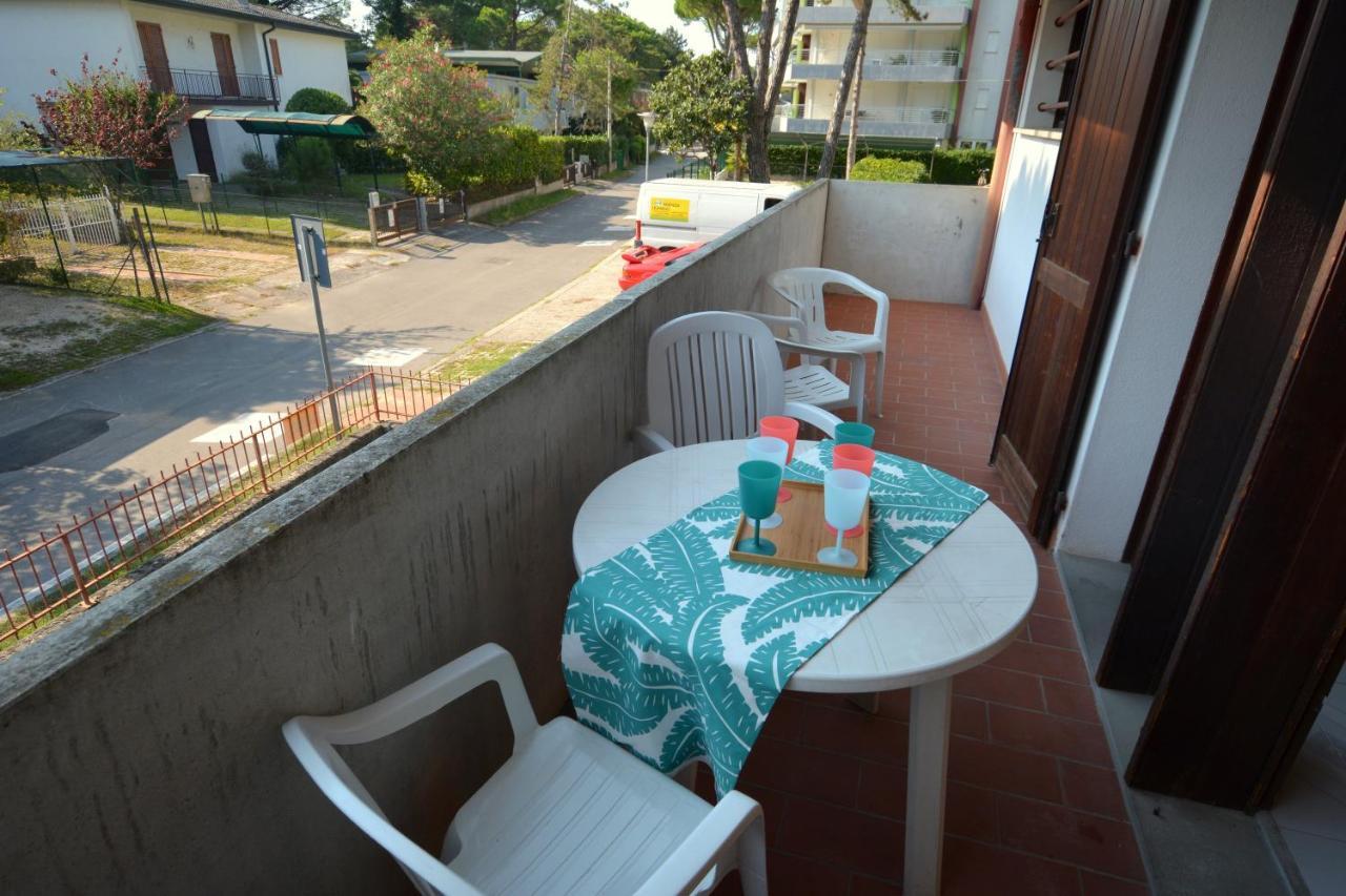 Flat In Lignano Pineta Daire Lignano Sabbiadoro Dış mekan fotoğraf