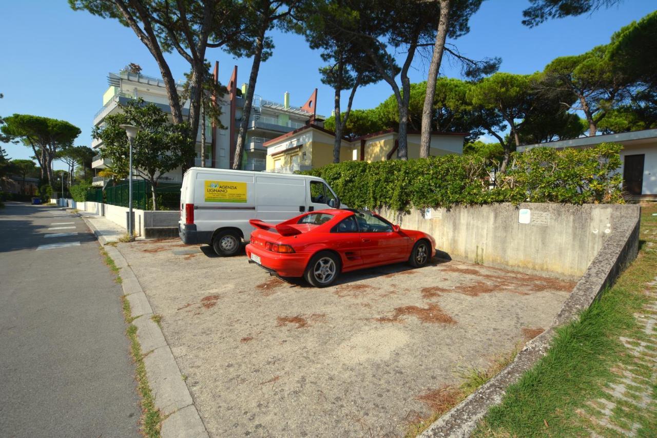 Flat In Lignano Pineta Daire Lignano Sabbiadoro Dış mekan fotoğraf