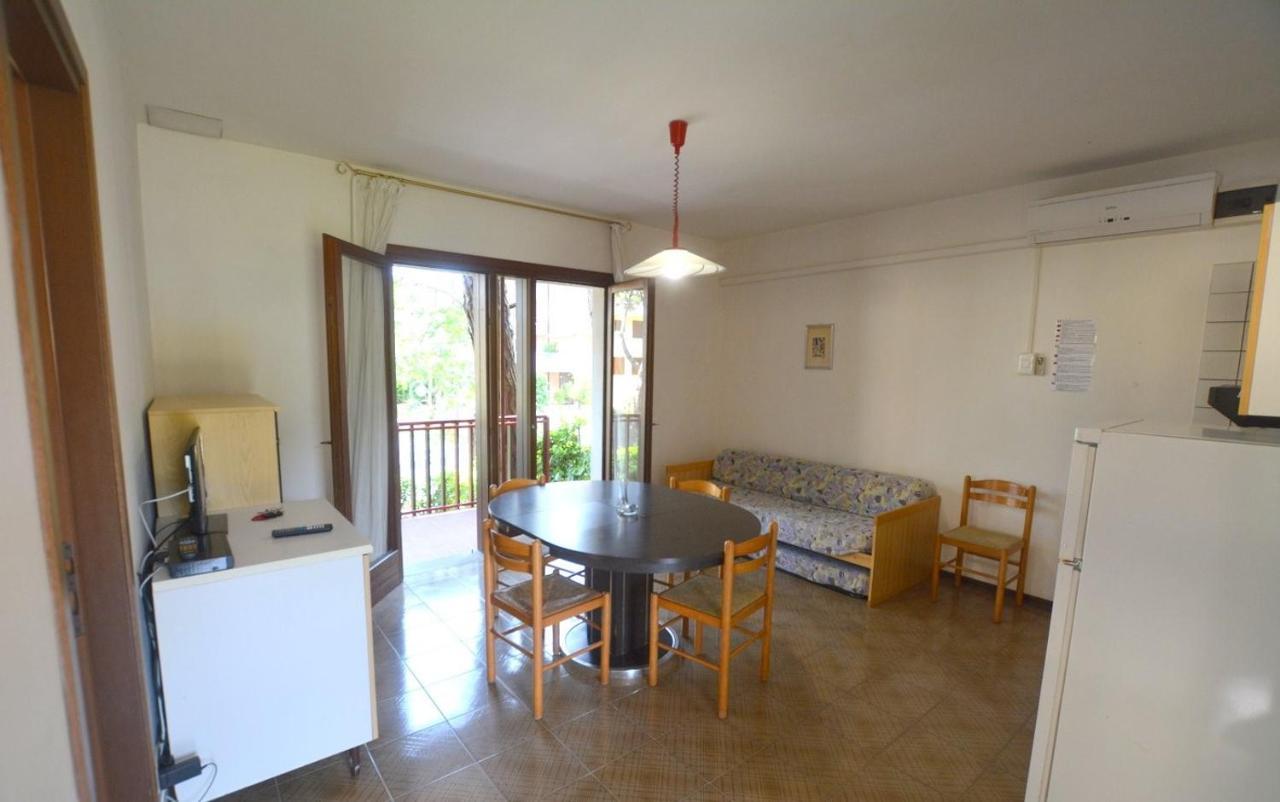 Flat In Lignano Pineta Daire Lignano Sabbiadoro Dış mekan fotoğraf