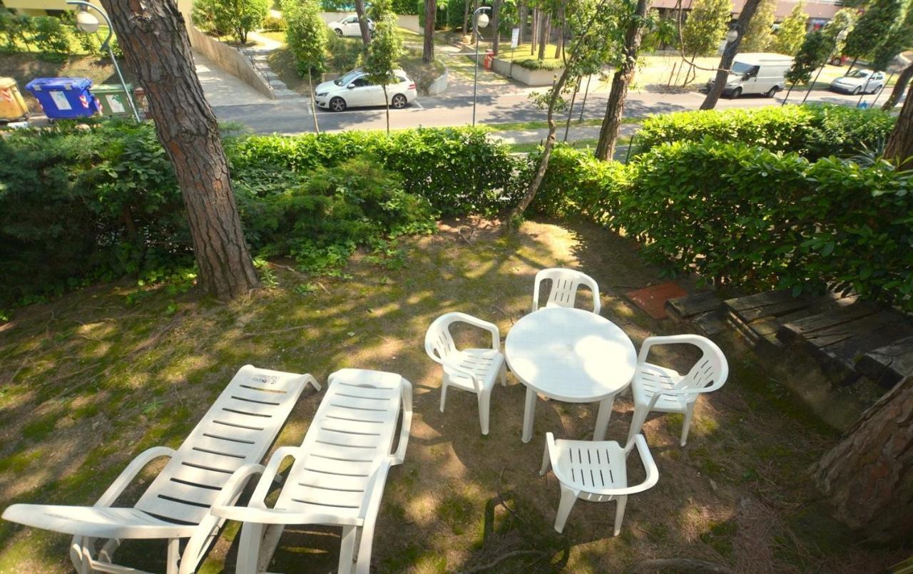 Flat In Lignano Pineta Daire Lignano Sabbiadoro Dış mekan fotoğraf